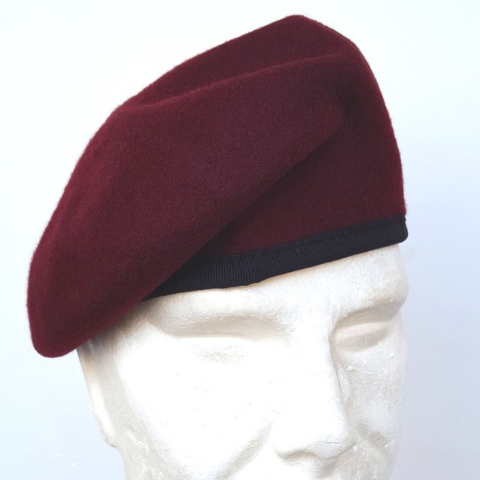 EU.Int. Basco Rosso Amaranto - modello spagnolo