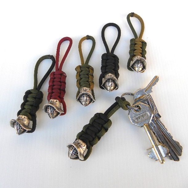 Gladiator helmet metal bead zip pull/key chain