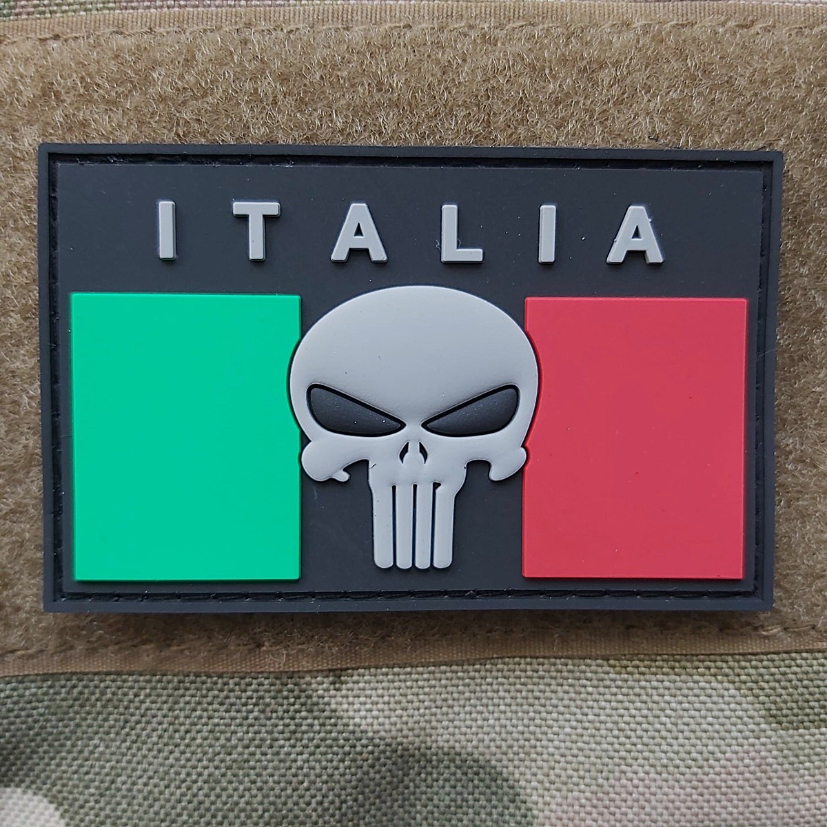 Italy Flag with Skull- bassa visibilita' nera - PVC patch
