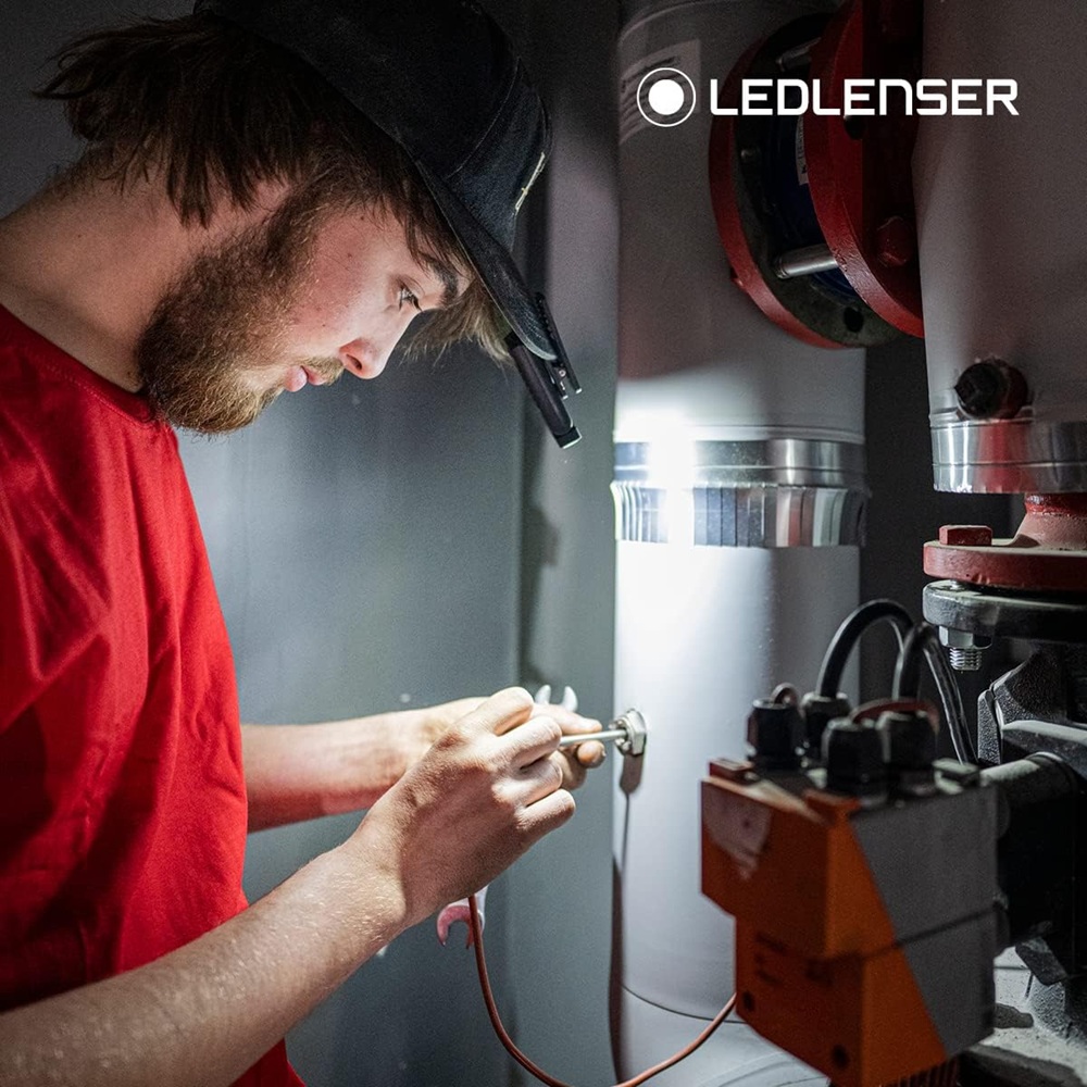 Led Lenser W1R Work Rechargeable Clip Light - 220 Lumens - Image 4