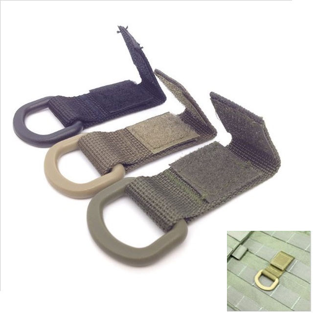 MOLLE D-RING CLIP