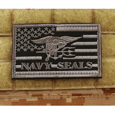 NAVY SEALS USA FLAG BLACK/GREY PATCH