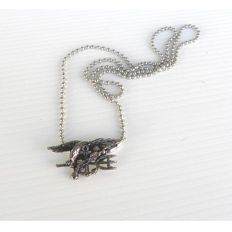 Navy Seals neck badge silver