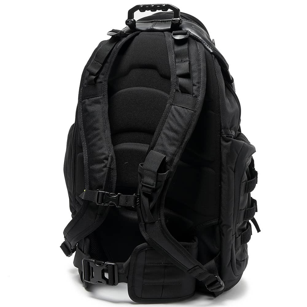 Oakley Kitchen Sink Black Backpack - 34 lt - Image 3