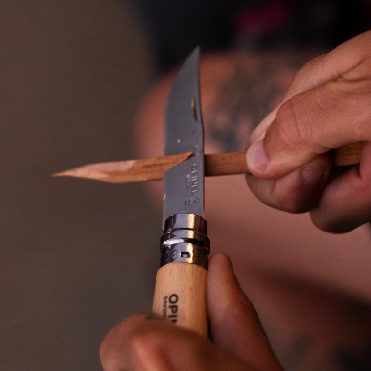 OPINEL INOX - Coltello chiudibile con blocco sicurezza e manico in faggio - Image 2