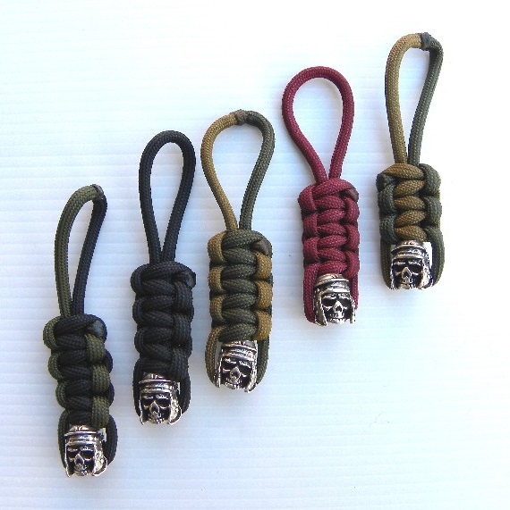 Roman Legionary skull zip pull/key chain