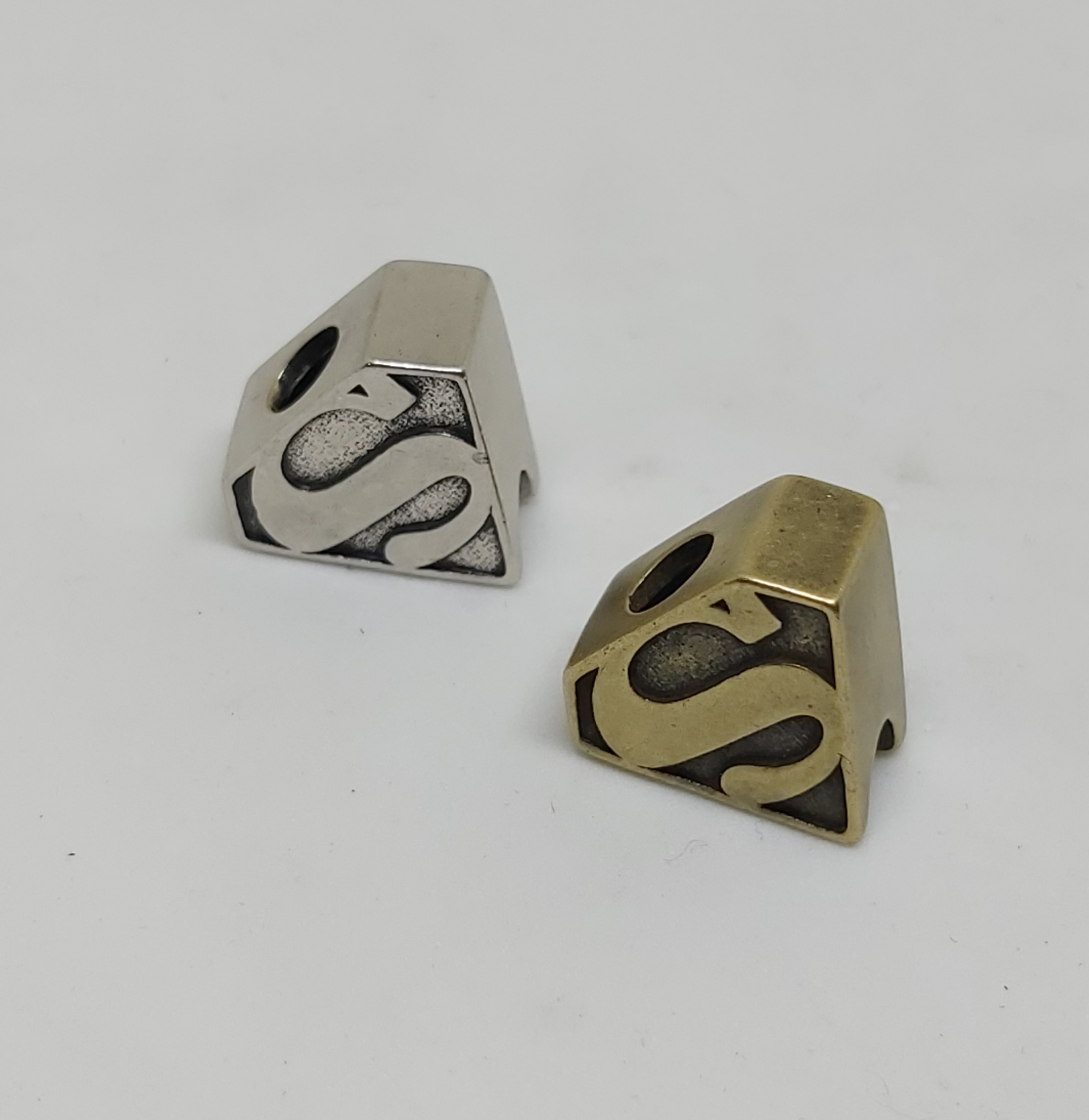 SUPER HERO Bead in metallo - immagine 3
