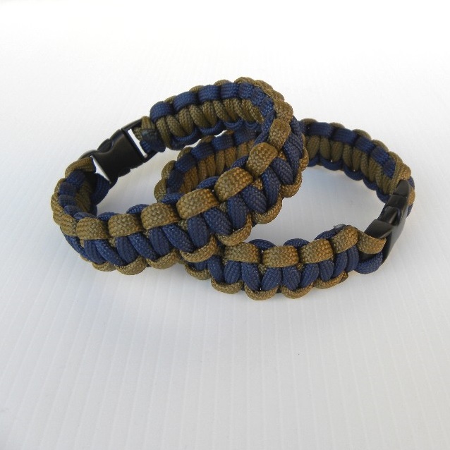 Survival Bracelet blu navy centro coyote lati