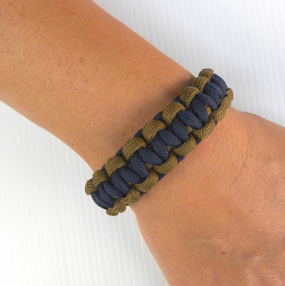 Survival Bracelet blu navy centro coyote lati - Image 2