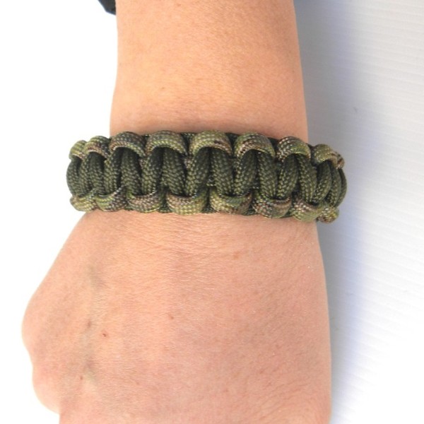Survival bracelet Multi camo- verde oliva - Image 2