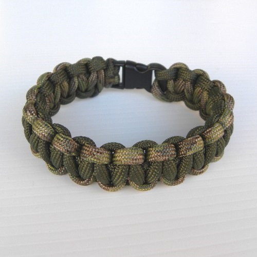 Survival bracelet Multi camo- verde oliva
