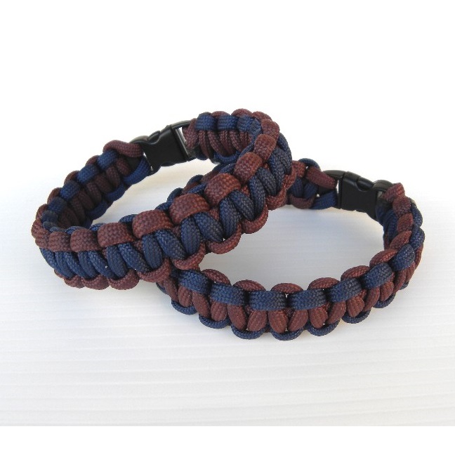 Survival Bracelet amaranto e blu navy