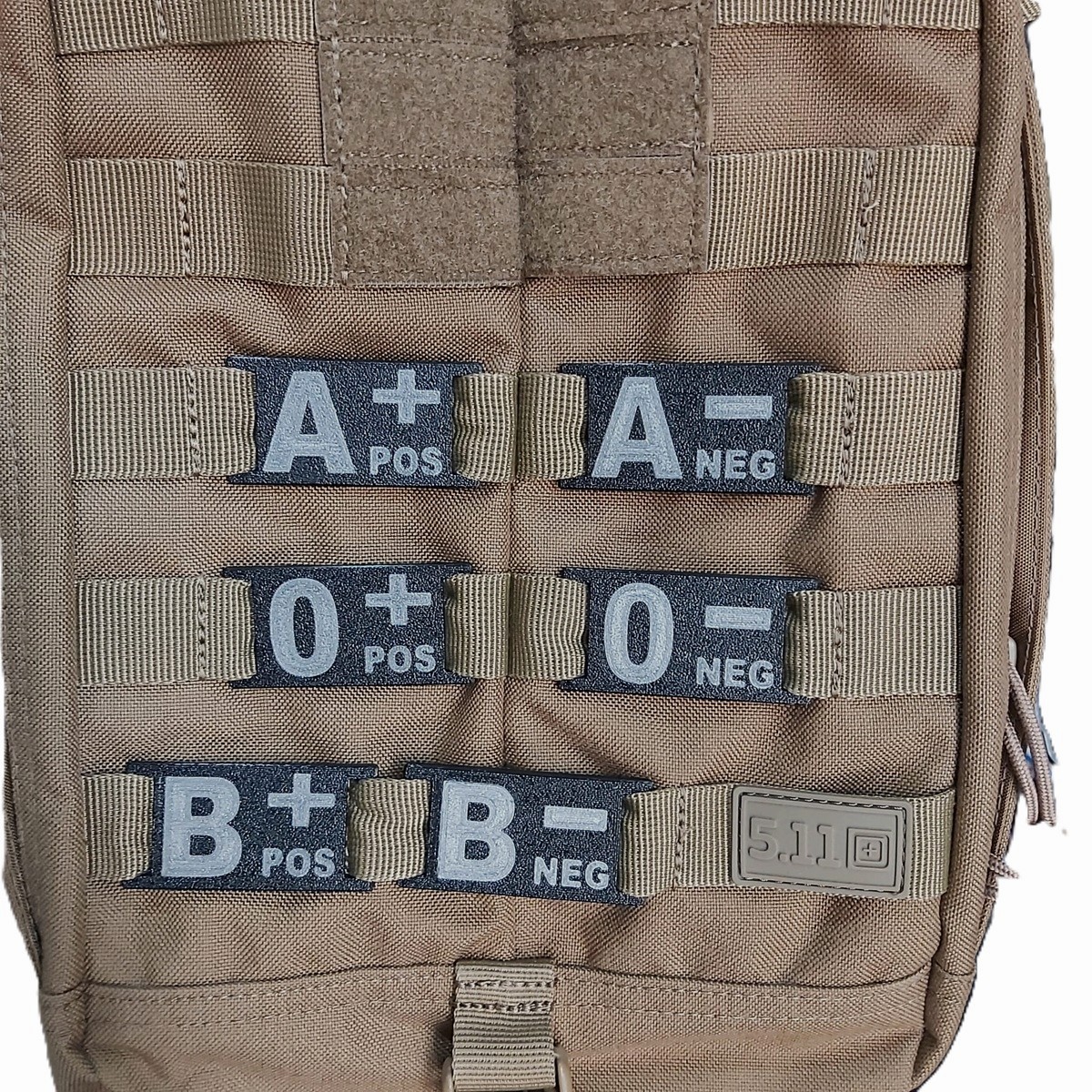 Piastrina Gruppo Sanguigno Nera - MOLLE compatibile- 6 x 3 cm - plastica - Image 2