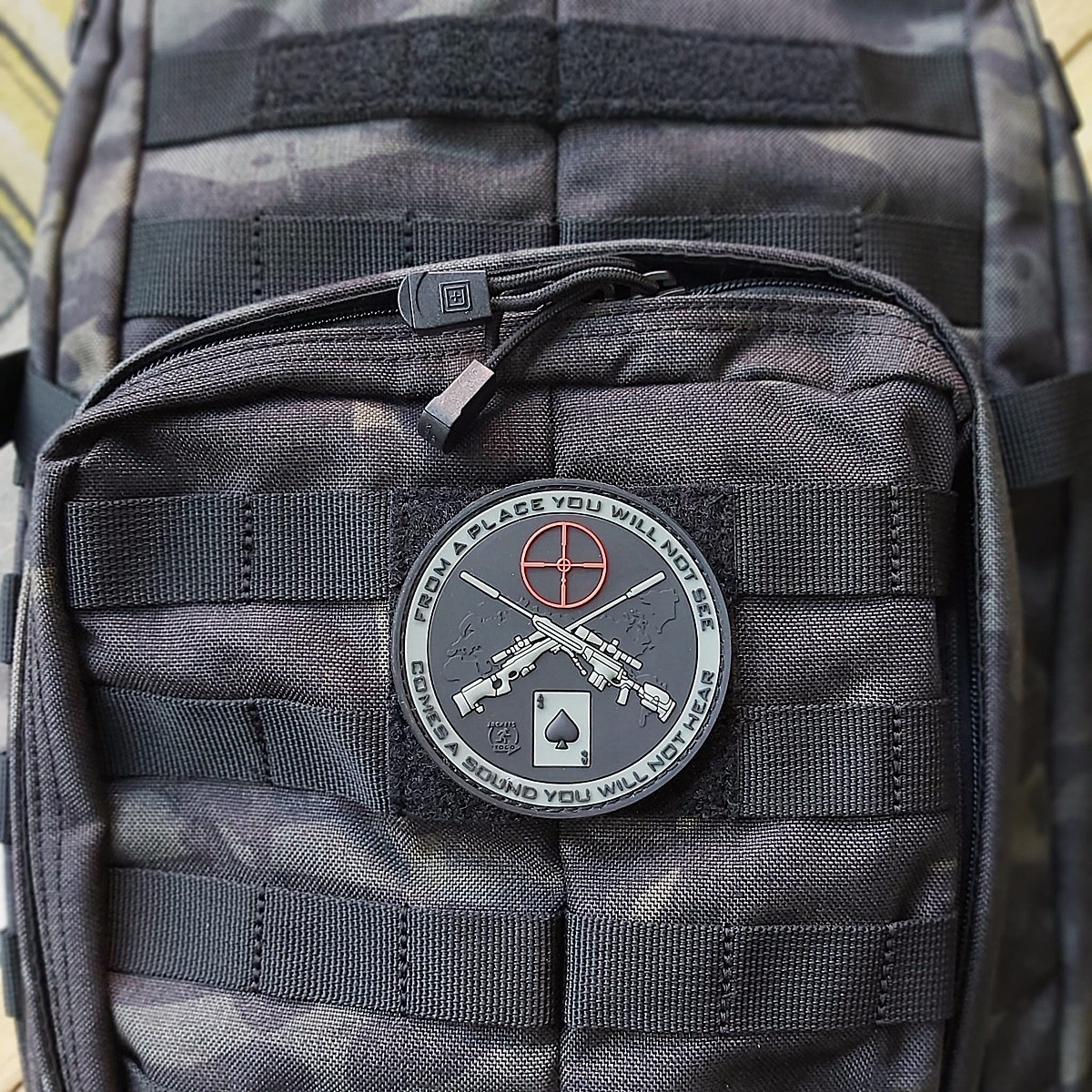 JTG Sniper Patch PVC 3D – Ranger Green on Black · Patch tattica rotonda · 7,5 cm · Velcro® - immagine 2